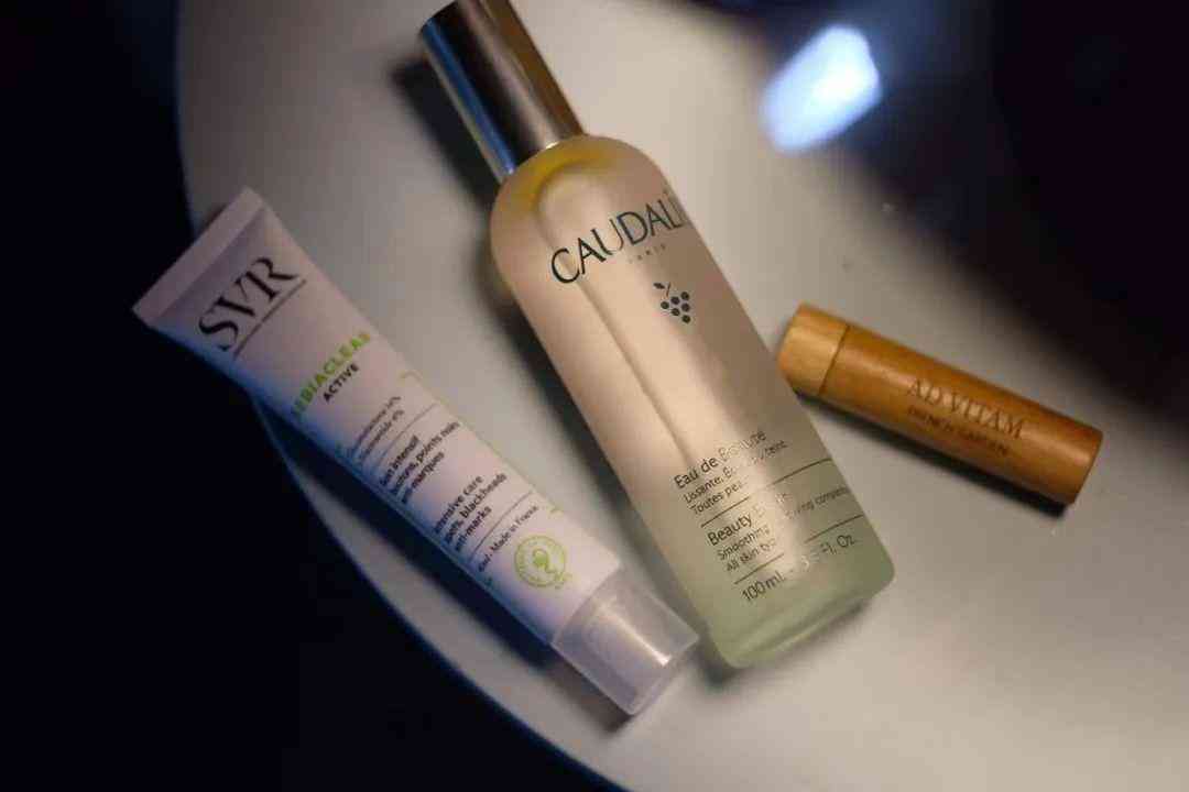 额头黑用什么彩妆化妆品好(比较黑的人化妆用什么化妆品)插图8