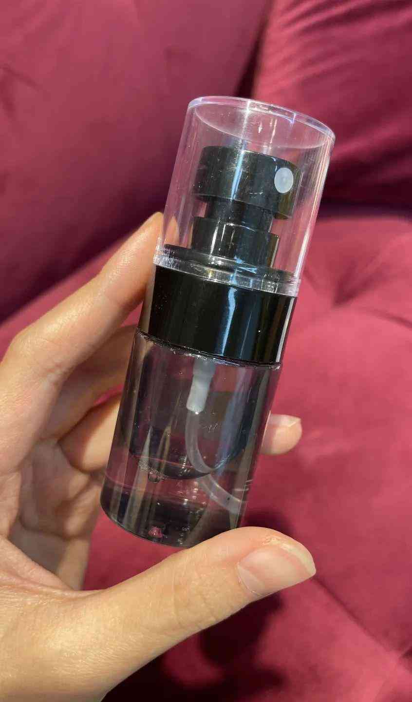 额头黑用什么彩妆化妆品好(比较黑的人化妆用什么化妆品)插图13 额头黑用什么彩妆化妆品好(比较黑的人化妆用什么化妆品)插图13