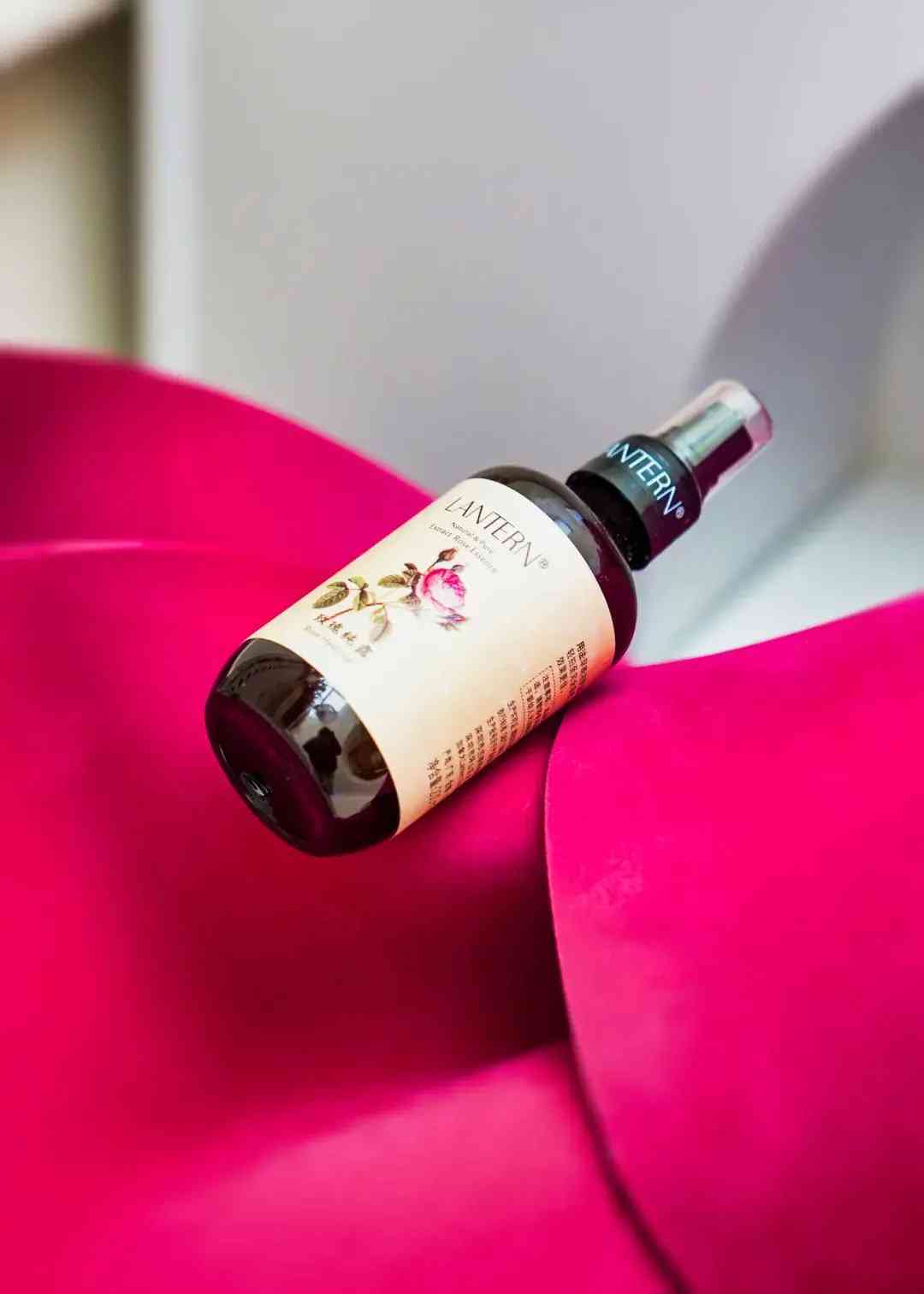 化妆品约会小技巧(约会适合化什么妆)插图5