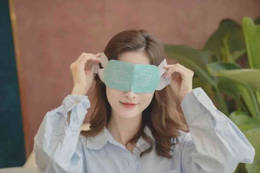 化妆品约会小技巧(约会适合化什么妆)插图6