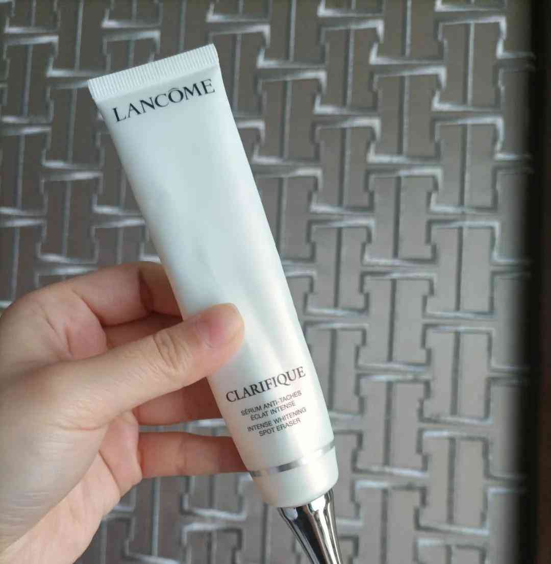 男生显脸白化妆品品牌推荐(男生显脸白化妆品品牌推荐一下)插图7 男生显脸白化妆品品牌推荐(男生显脸白化妆品品牌推荐一下)插图7