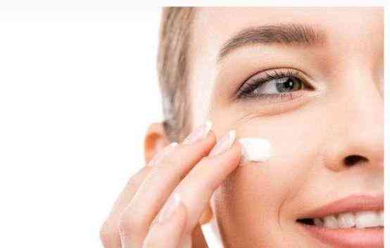 脸上皱纹用哪种化妆品最好(脸上皱纹用哪种化妆品最好使)插图2 脸上皱纹用哪种化妆品最好(脸上皱纹用哪种化妆品最好使)插图2