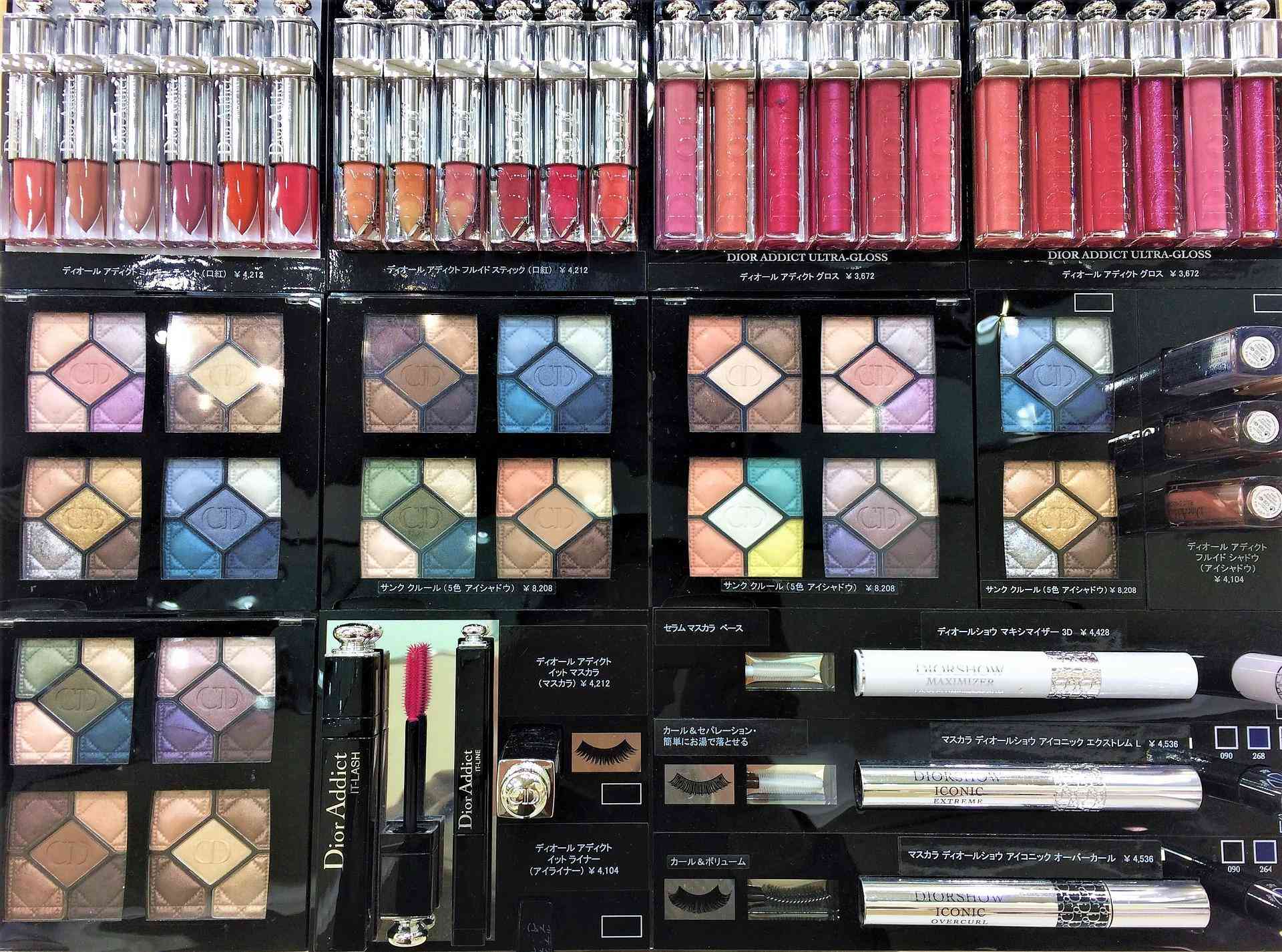 化妆品货架展柜直播图集(直播展柜图片)