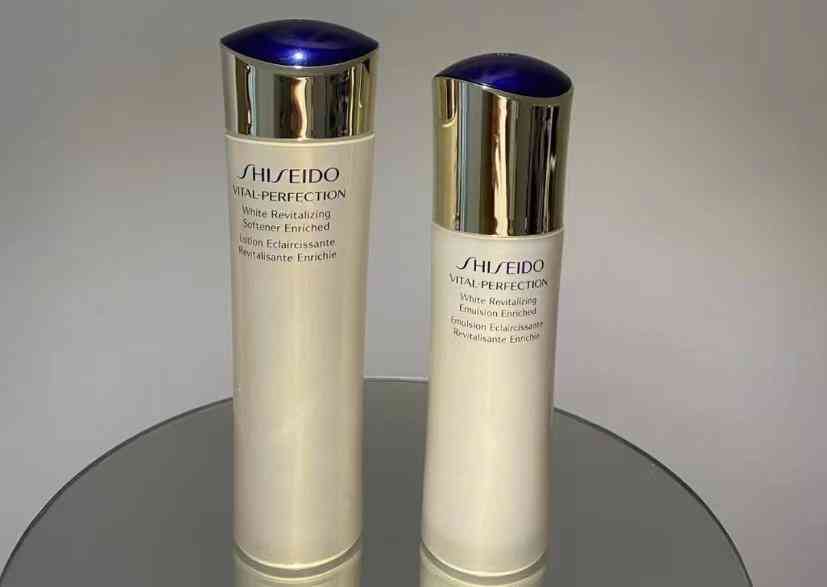 家里妈妈的化妆品怎么样(妈妈买化妆品)