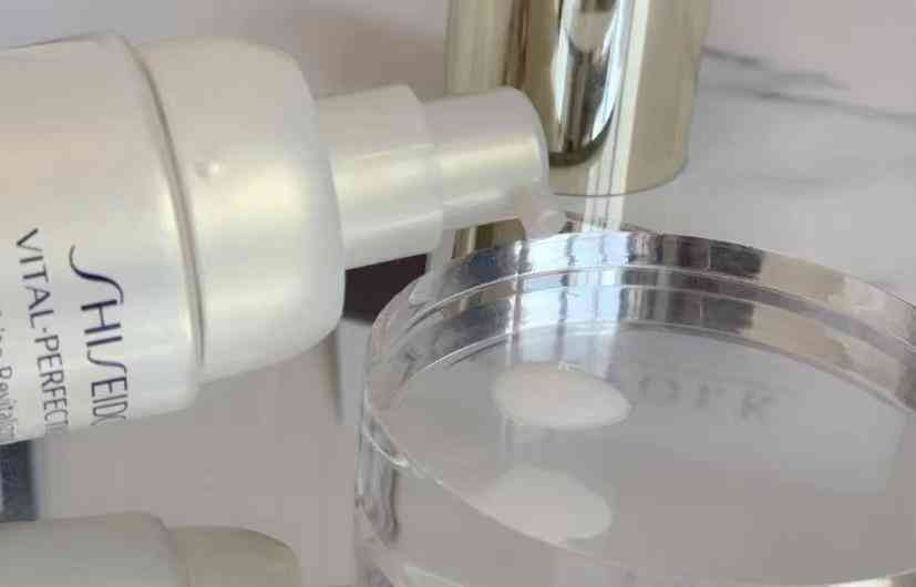 家里妈妈的化妆品怎么样(妈妈买化妆品)插图1 家里妈妈的化妆品怎么样(妈妈买化妆品)插图1