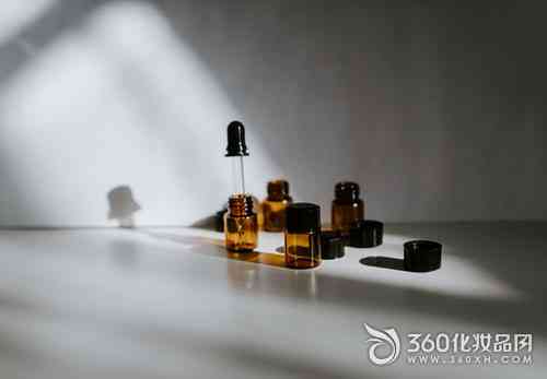 化妆品可以放太阳(化妆品可以放太阳下吗)插图1 化妆品可以放太阳(化妆品可以放太阳下吗)插图1