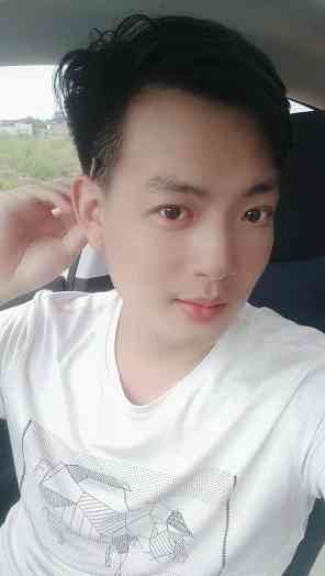 擦化妆品眼部过敏怎么办(化妆品使用眼部过敏怎么办)