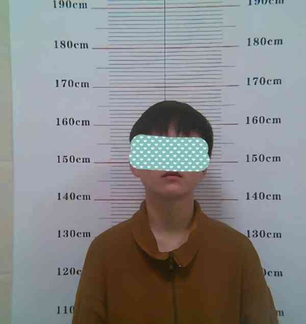 小伙拿化妆品抽奖视频在线(.抽奖视频)插图3