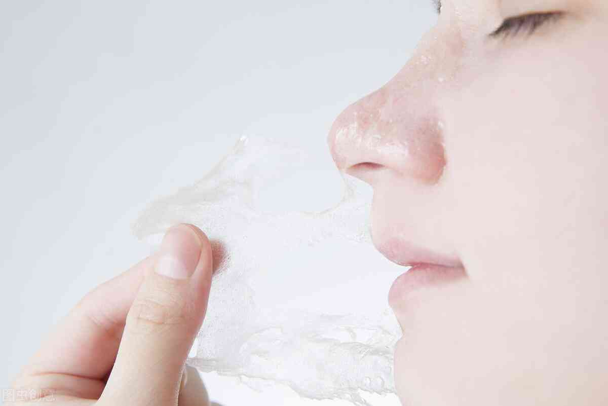 面膜敷多久可以用水乳化妆品(面膜敷多久可以用水乳化妆品了)插图1