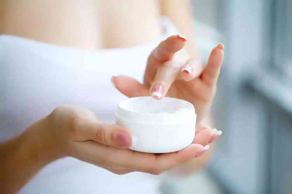 红妃化妆品好用么(红妃化妆品公司简介)插图2