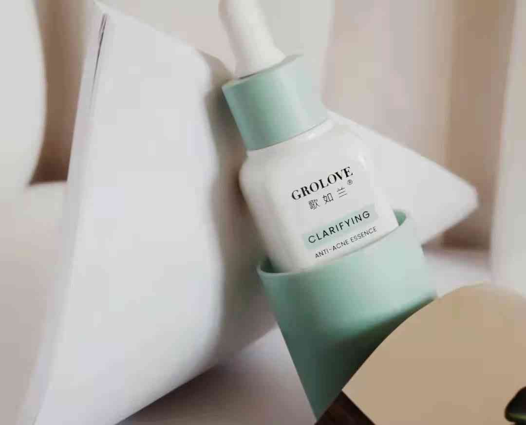 哪种化妆品补水又不长痘(哪款护肤品补水不闷痘)插图7 哪种化妆品补水又不长痘(哪款护肤品补水不闷痘)插图7