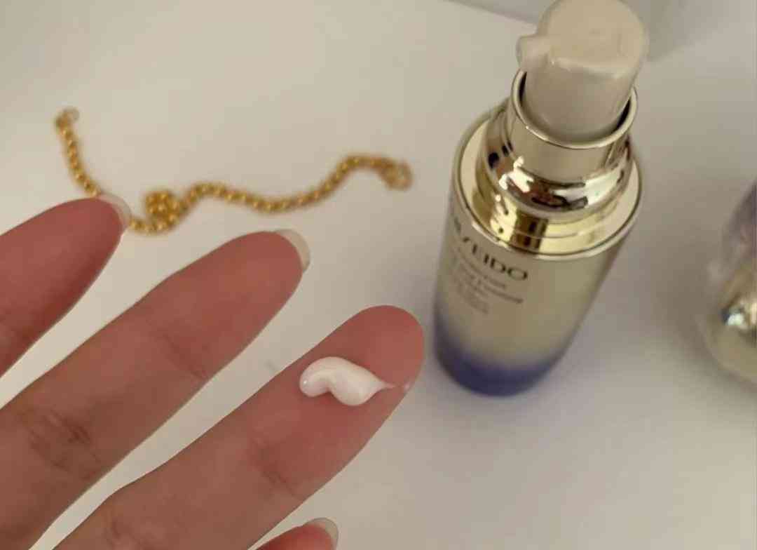 哪种化妆品去鱼尾纹(去眼尾纹用什么化妆品)插图9