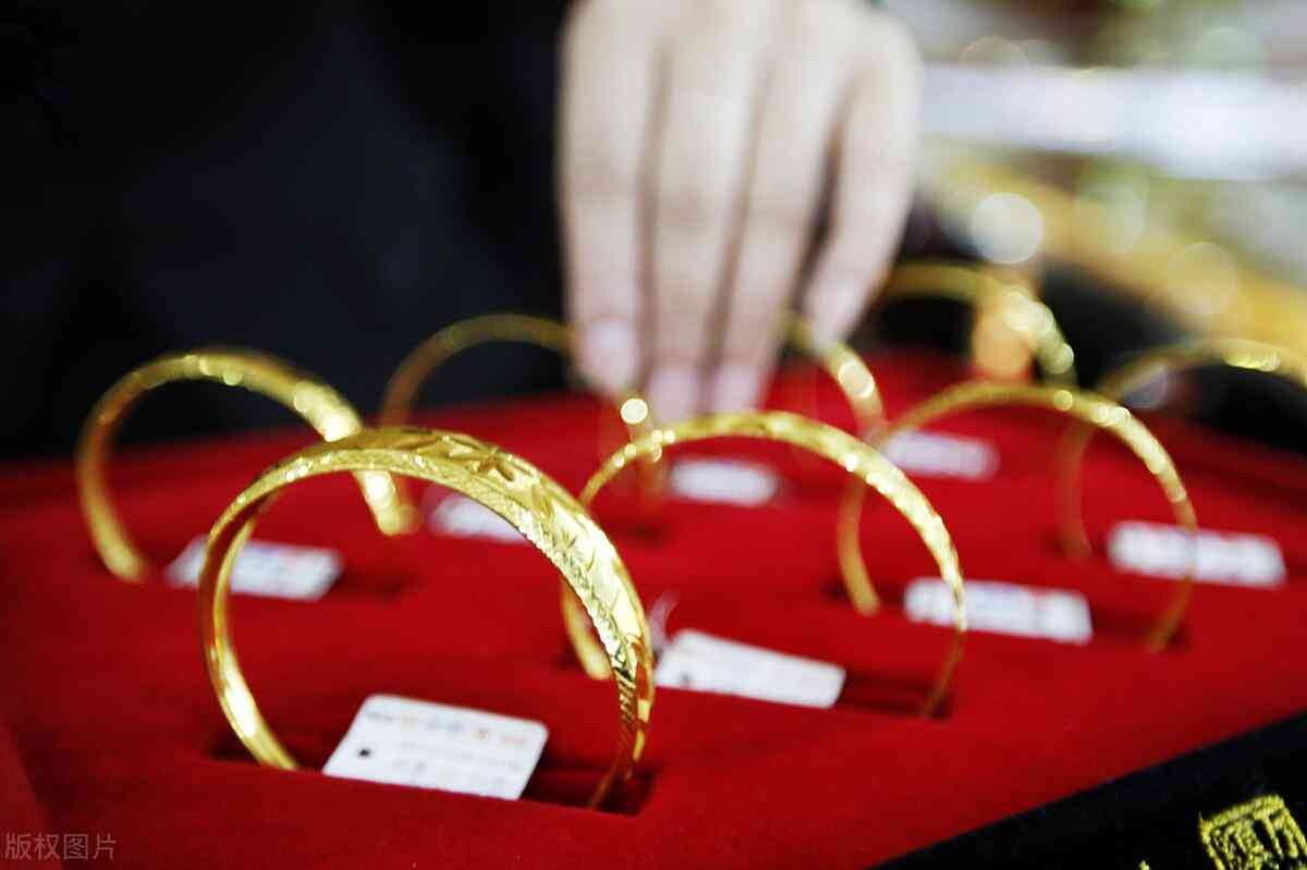 黄金回收.价格9999(黄金回收价格99999)插图1 黄金回收.价格9999(黄金回收价格99999)插图1