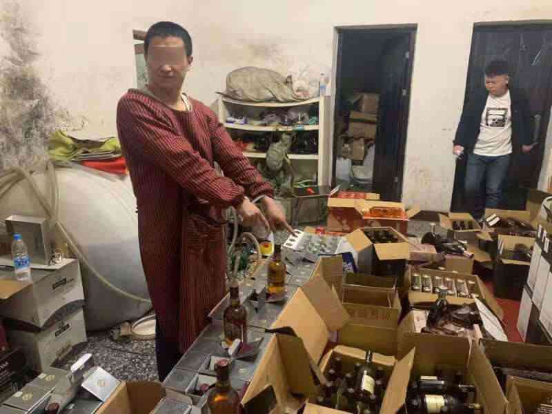 陕西化妆品塑料瓶供应商(广东做化妆品塑料瓶生产厂家)