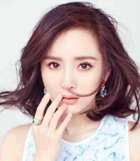 买化妆品必须会化妆吗吗(化妆品必须买贵的吗)