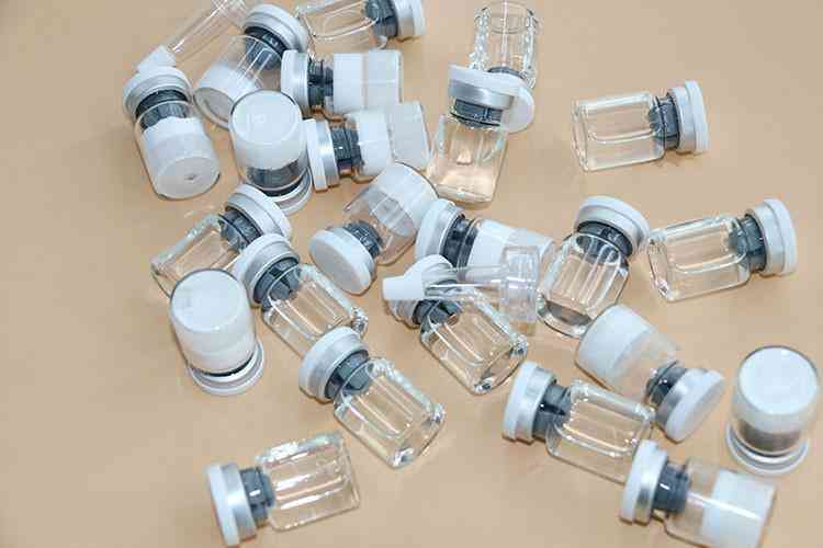 好口碑的化妆品套盒贴牌(好口碑的化妆品套盒贴牌是真的吗)