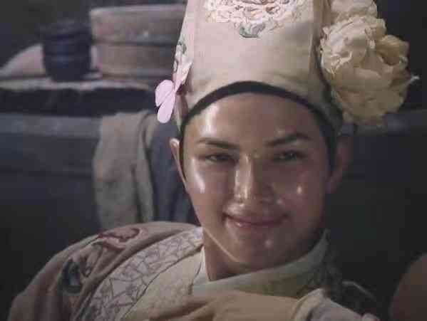 男人用什么化妆品抗拒(男人用什么化妆品抗拒美白)