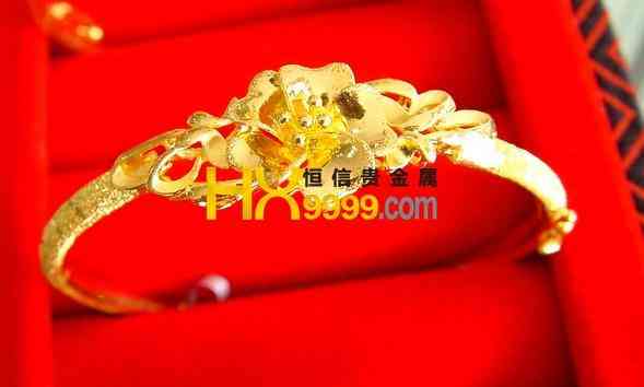 今日金价周大福黄金耳环(周大福黄金耳环新款式图片)