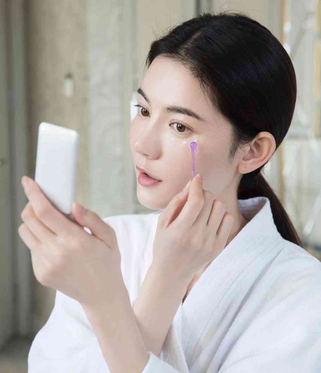 欧珀莱化妆品价格(欧珀莱化妆品价格怎么样)