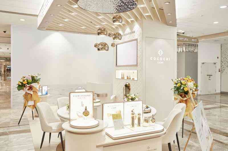 女性轻奢化妆品(轻奢化妆品牌)