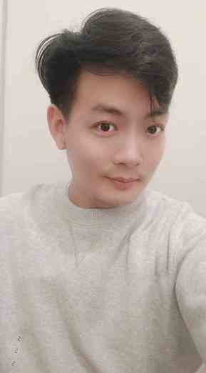 化妆品导致的脸部长斑(化妆品引起的面部黑斑)