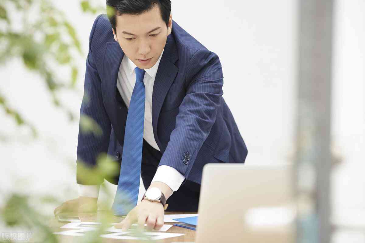 做微商化妆品代理赚钱吗(做微商卖化妆品)