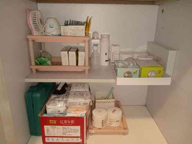 婴儿护肤品桌面收纳化妆品(婴儿护肤用品)