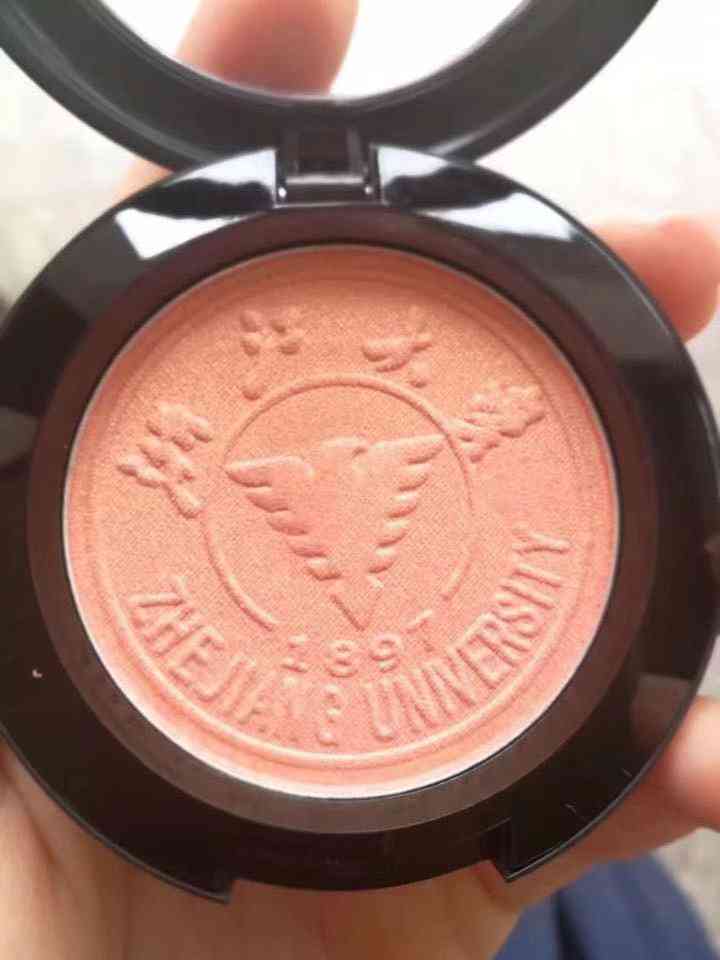 江孜县买化妆品店(江孜县买化妆品店电话)