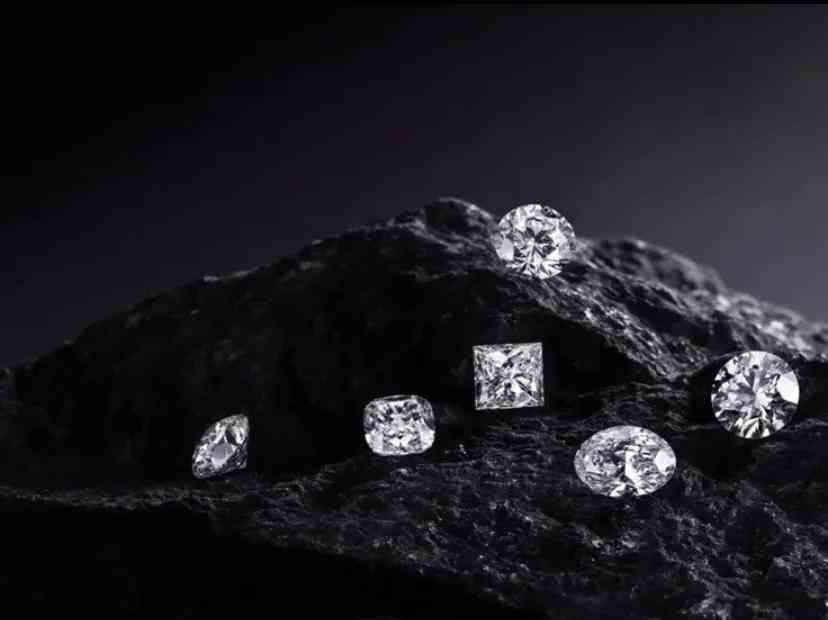 钻戒一分大概多少钱(真钻戒一般多少钱)