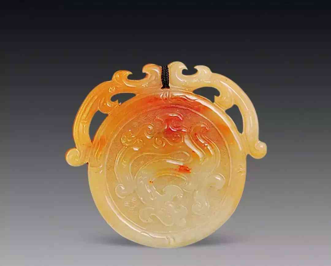 5万元以上油青翡翠手镯(油青翡翠价格对照表)