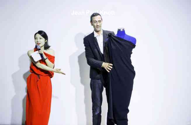 Jean Paul Knott：时装界的极简主义有了新的期待