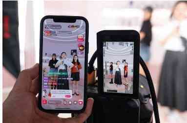 16667655422482559457098.jpg 胡可直播间5.jpg