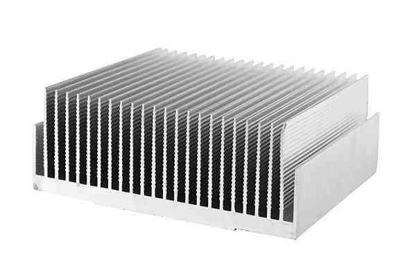 16678990188512161769107.jpg 散热器.jpg