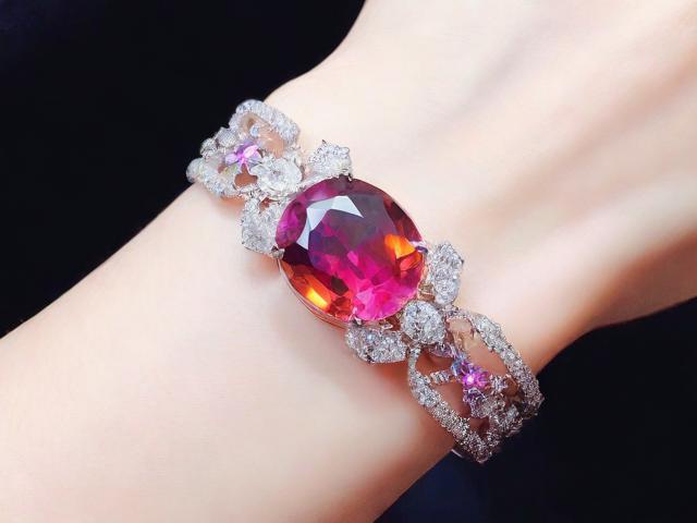 为什么水晶会爆火？详细解析水晶爆火的原因