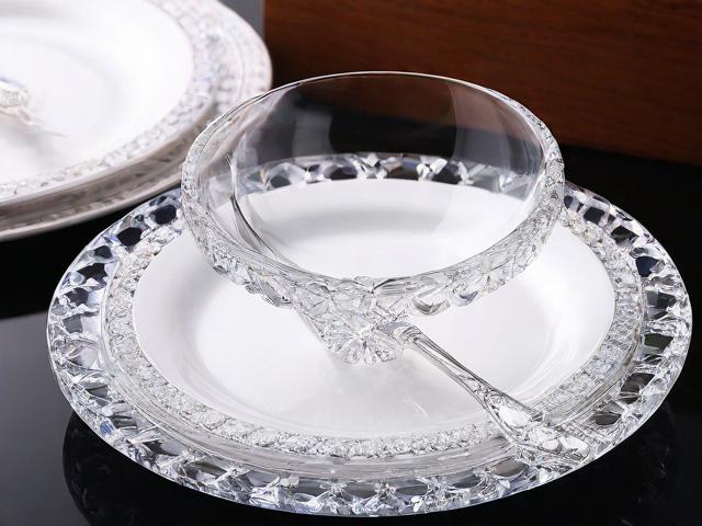 为什么要选择水晶餐具？