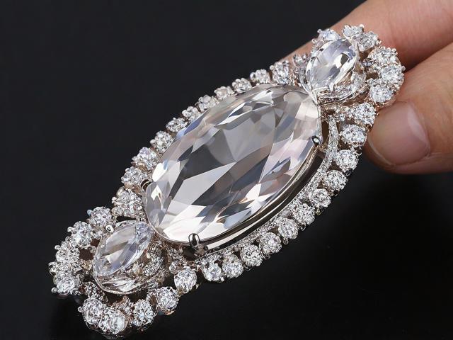 为什么男的喜欢水晶 为什么男的喜欢水晶